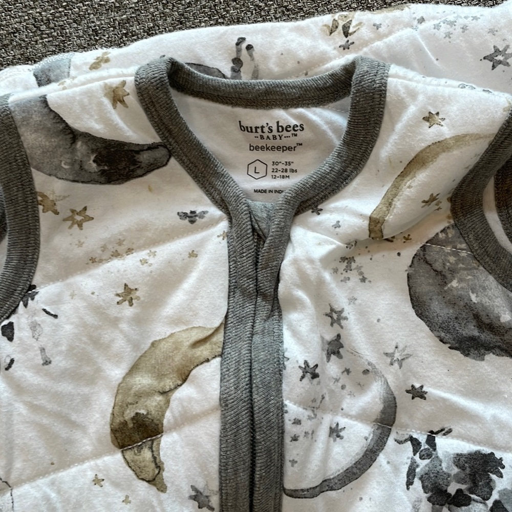 Brand new Burt’s bees baby sleep sack 1.5 tog gender neutral print